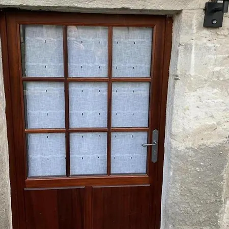 Chateau Medieval Avec Piscine, Sejour Authentique Et Activites Variees - Fr-1-489-500 Daire *